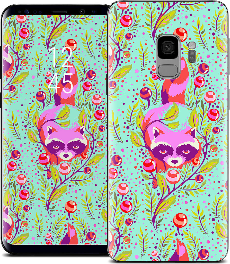 Raccoon Poppy Samsung Skin